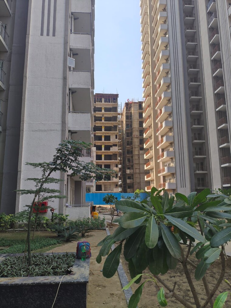 Exterior View, shri-radha-aqua-garden 2 Bedroom 1050 Sq.Ft. Apartment In Sector 16b Greater Noida Greater Noida 9437957