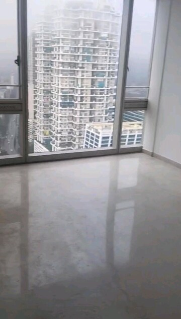 Room in 3 BHK Apartment at Lodha World View, Worli – for Rent
