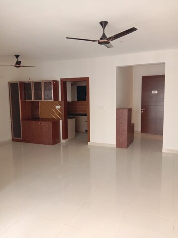 Room in 3 BHK Apartment at Sector 28 – for Rent