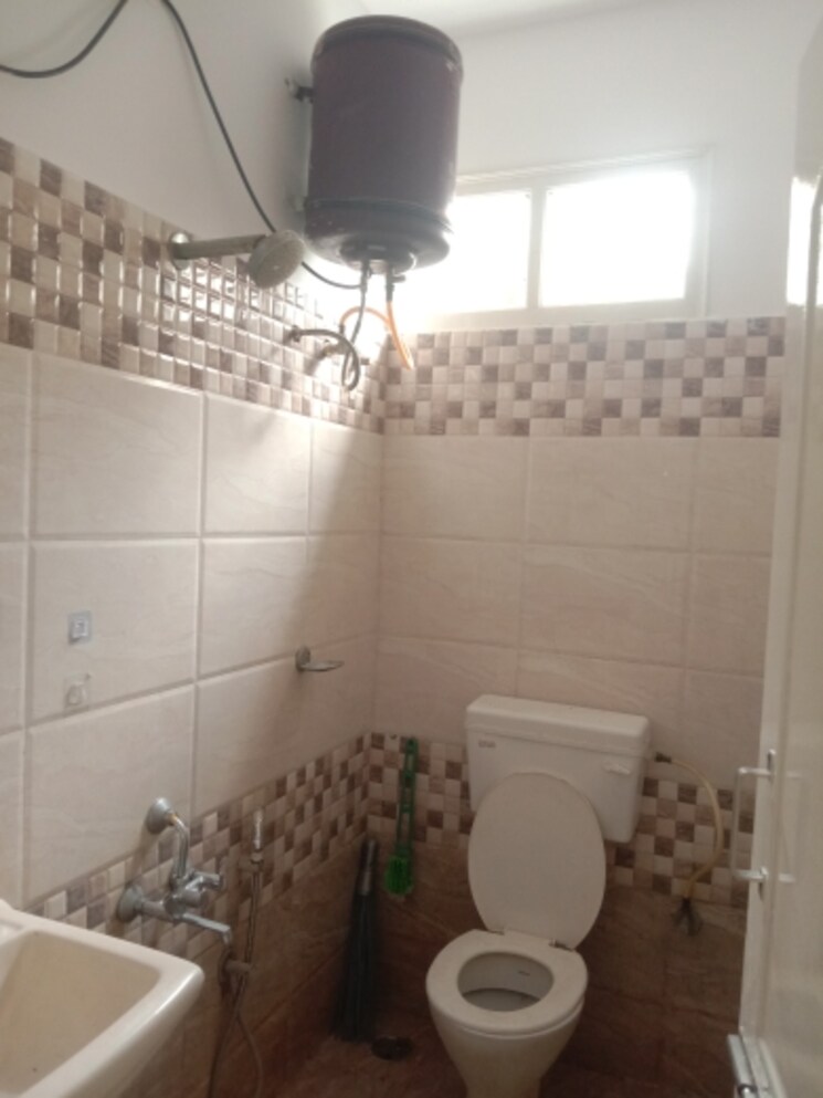 Bathroom, jp nagar phase 7 2 Bedroom 1200 Sq.Ft. Independent House In Jp Nagar Phase 7 Bangalore 9438202