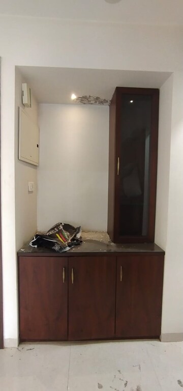 Living Room in 2 BHK Apartment at Chembur – for Rent
