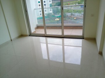 Room in 2 BHK Apartment at Lohia Jain Vallonia Apartments, Bavdhan – for Rent