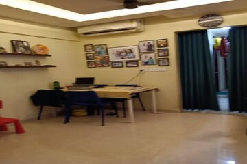 Room in 1.5 BHK Apartment at Lodha Lakeshore Greens, Dombivli East – for Sale