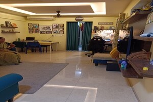 Room in 1.5 BHK Apartment at Lodha Lakeshore Greens, Dombivli East – for Sale