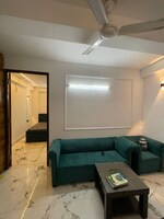 1.5 BHK + Pooja Room 450 Sq.Ft. Builder Floor in Paryavaran Complex 