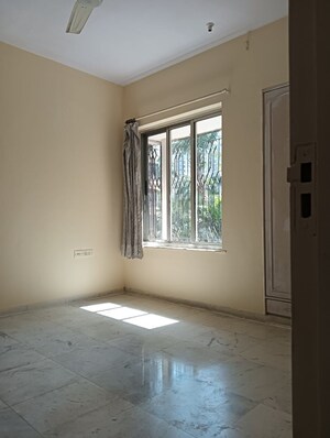 Room in 2 BHK Apartment at Kalpataru Siddhachal II, Kapur Bawdi – for Sale
