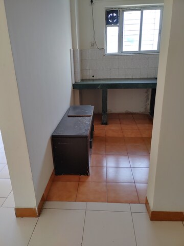 Room in 3 BHK Apartment at DSK Raanwara, Bavdhan – for Rent