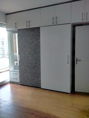 Room in 3 BHK Apartment at Tulip Violet, Sector 69 – for Rent