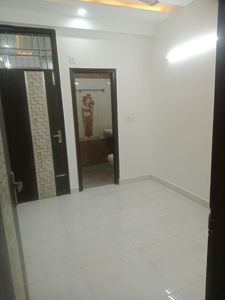 Room, silverglades-the-ivy 5 Bedroom 3900 Sq.Ft. Builder Floor In Sector 28 Gurgaon 9438366