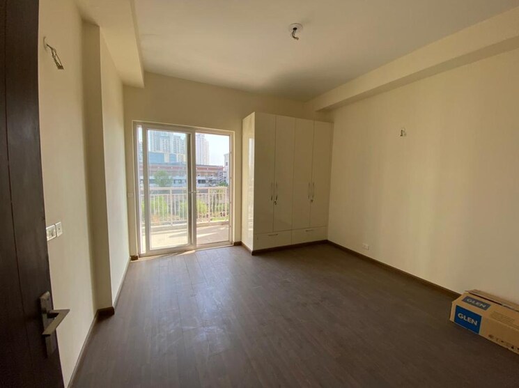 Room, ireo-skyon 4 Bedroom 2800 Sq.Ft. Apartment In Sector 60 Gurgaon 9438612