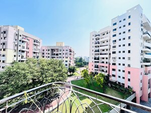 3 BHK Apartment – Exterior View View at Amanora Gateway Towers, Hadapsar - for Rent