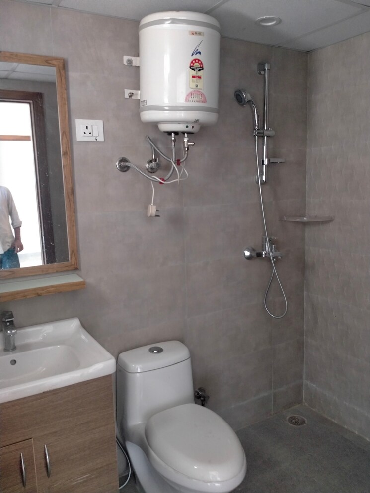 Bathroom, tulip-yellow 3 Bedroom 1704 Sq.Ft. Apartment In Sector 69 Gurgaon 9438619