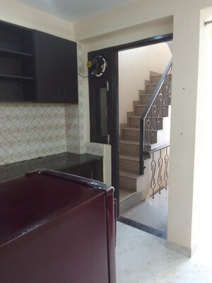 Kitchen in 1 BHK Builder Floor at RWA Residential Society, Sector 40 – for Rent