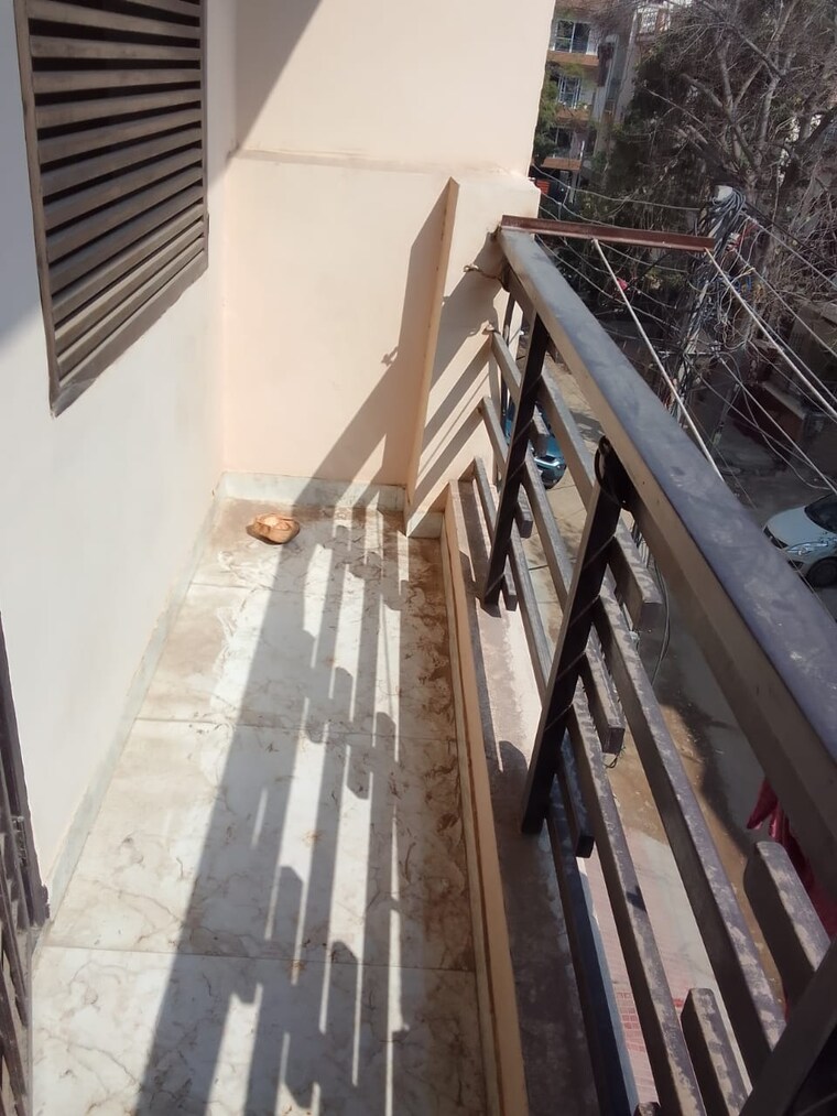 Balcony, rwa-residential-society 1 Bedroom 180 Sq.Yd. Builder Floor In Sector 40 Gurgaon 9438610