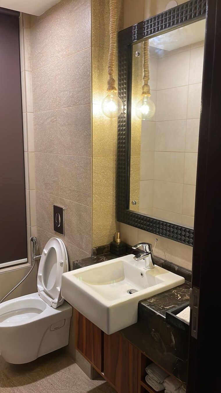 Bathroom, conscient-heritage-one 3 Bedroom 2100 Sq.Ft. Apartment In Sector 62 Gurgaon 9438787