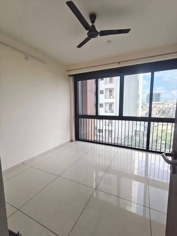 Room in 2 BHK Apartment at Duville Riverdale Heights, Kharadi – for Rent