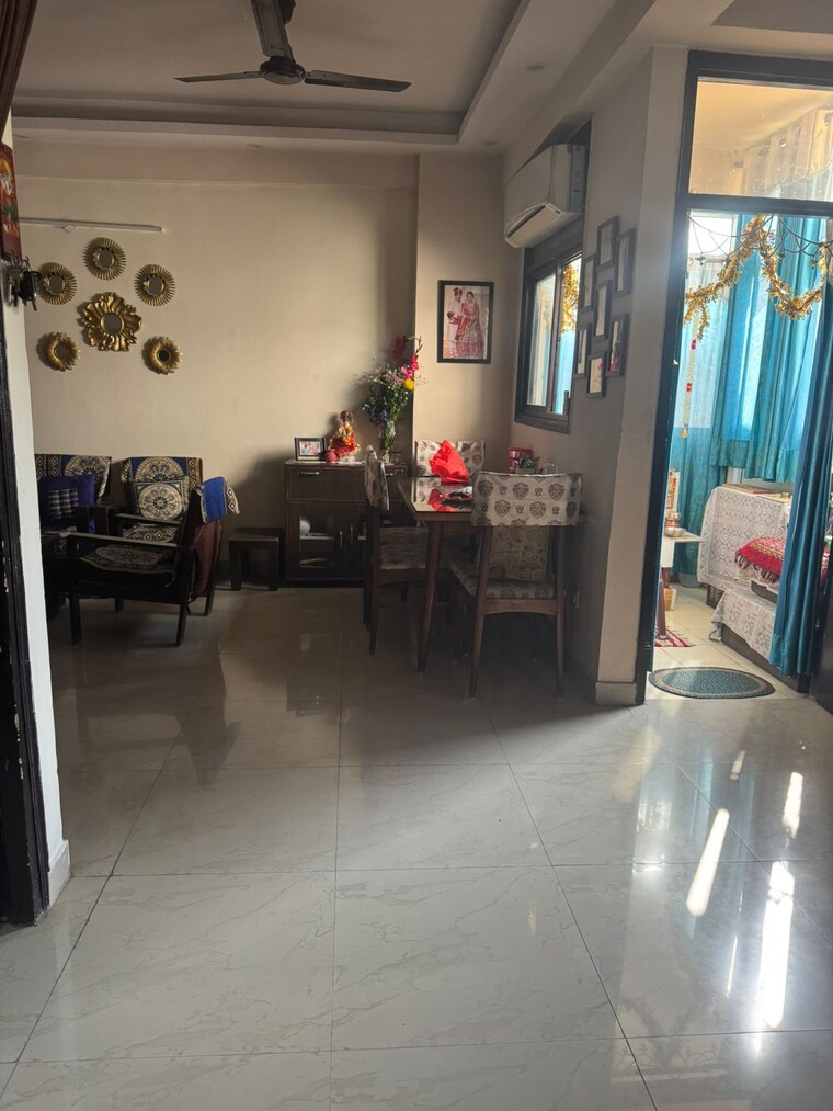 Living Room, shre-banke-bihari 2 Bedroom 1245 Sq.Ft. Apartment In Raj Nagar Extension Ghaziabad 9438962