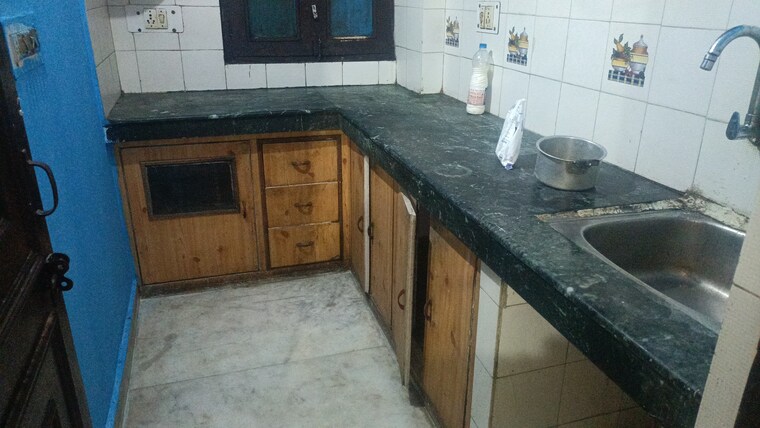 Kitchen, vaishali sector 6 2 Bedroom 910 Sq.Ft. Builder Floor In Vaishali Sector 6 Ghaziabad 9438922