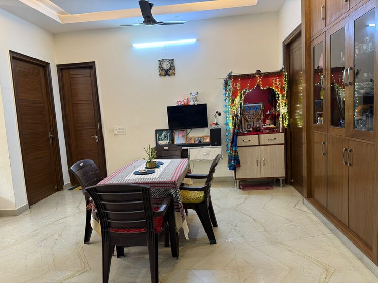 Living Room, sector 9 3 Bedroom 204 Sq.Yd. Builder Floor In Sector 9 Gurgaon 9438906