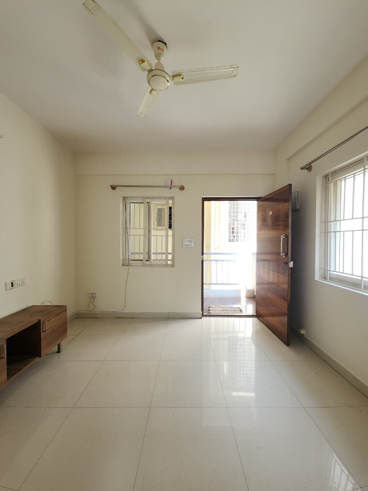 Room, haralur road 1 Bedroom 555 Sq.Ft. Builder Floor In Haralur Road Bangalore 9438981