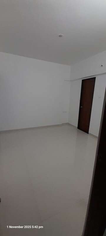 Room in 2 BHK Apartment at Akshay Yash Grecia, Dhanori – for Sale