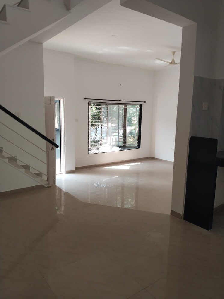 Room, lohia-jain-megh-malhar-raga 2 Bedroom 1000 Sq.Ft. Apartment In Bavdhan Pune 9438993