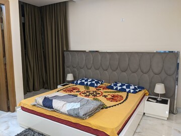 Bedroom in 4 BHK Apartment at Emaar Emerald Floors Premier, Sector 65 – for Rent