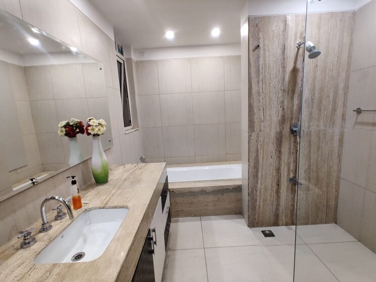 Bathroom, emaar-emerald-floors-premier 4 Bedroom 2000 Sq.Ft. Apartment In Sector 65 Gurgaon 9439055