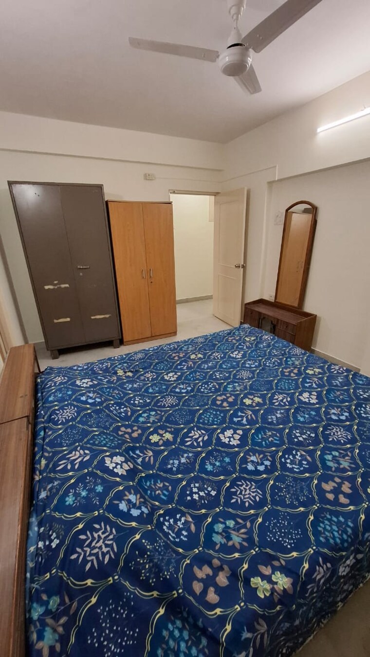 Bedroom, powai-cosmopolitan-chs 2 Bedroom 1100 Sq.Ft. Apartment In Powai Mumbai 9439045