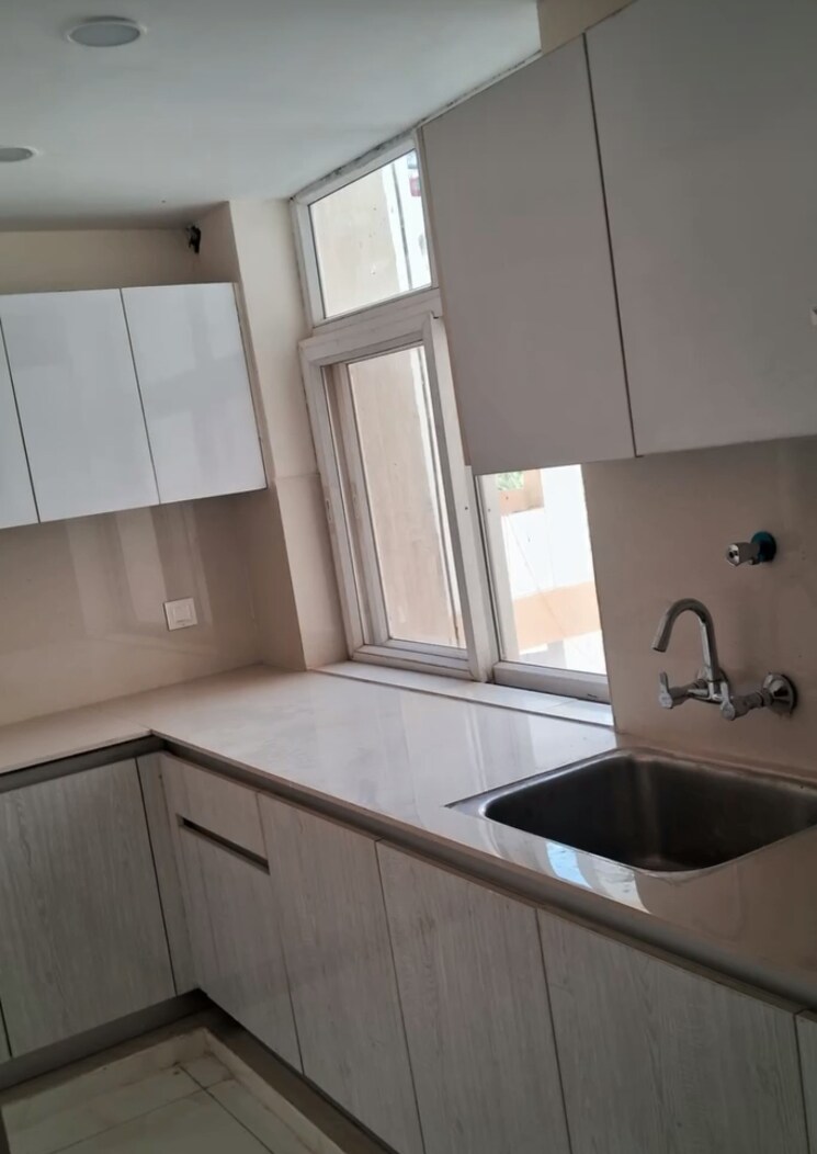 Kitchen, vip road 3 Bedroom 1450 Sq.Ft. Apartment In Vip Road Zirakpur 9439237