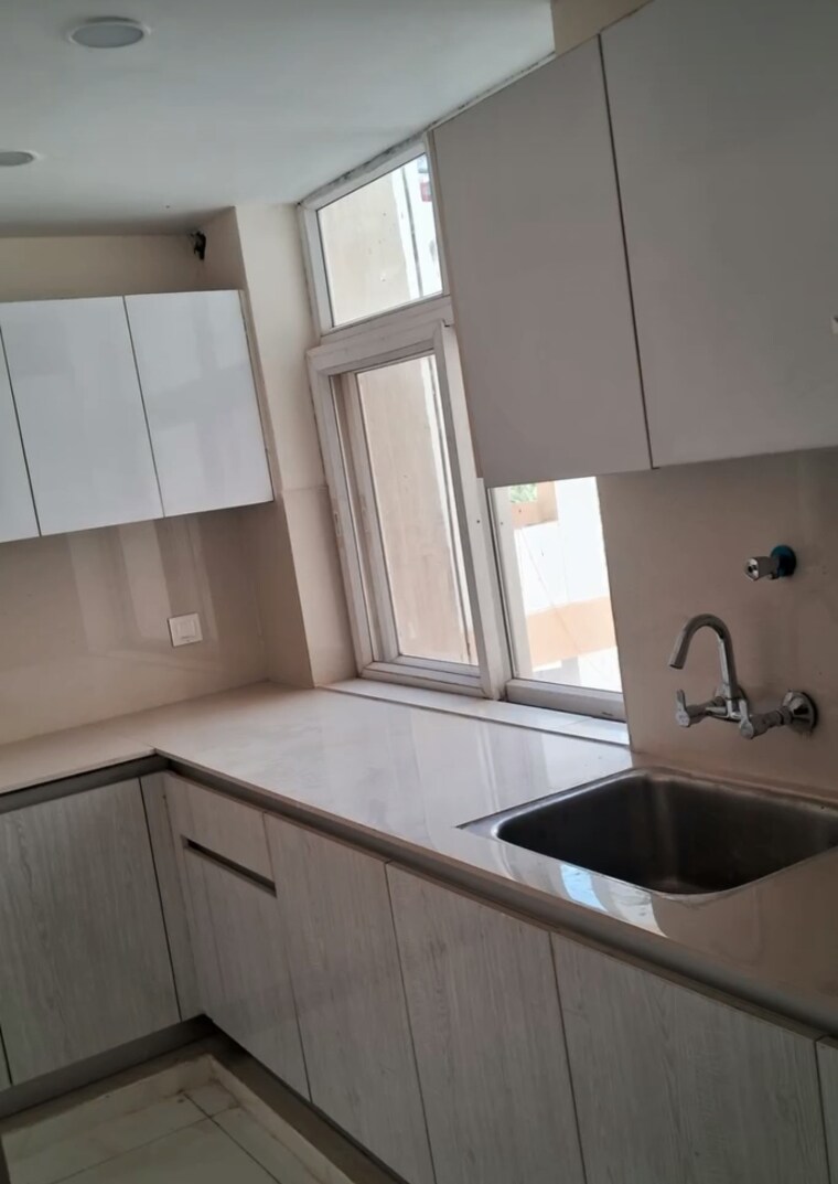 Kitchen, vip road 3 Bedroom 1450 Sq.Ft. Apartment In Vip Road Zirakpur 9439237