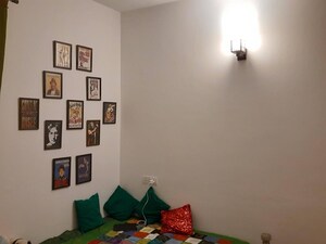 Furnished Amenities in 3 BHK Apartment at DLF Regal Gardens, Sector 90 – for Rent