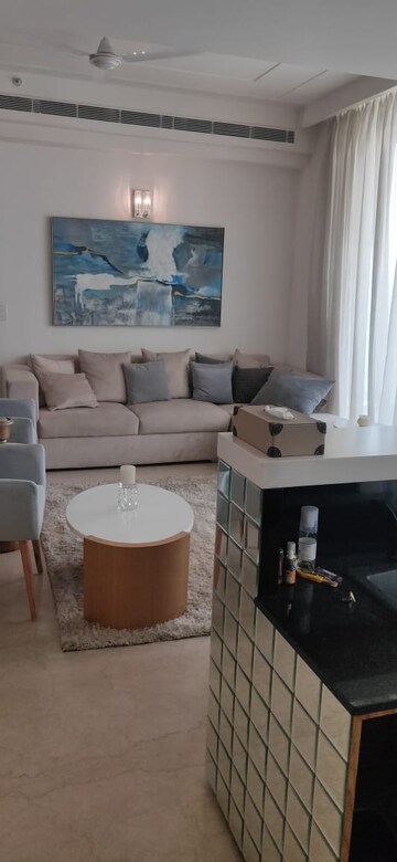 Team Area in 3 BHK Apartment at Emaar Emerald Floors Premier, Sector 65 – for Rent