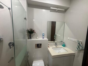 Team Area in 2 BHK Apartment at Piramal Vaikunth, Balkum Pada – for Sale