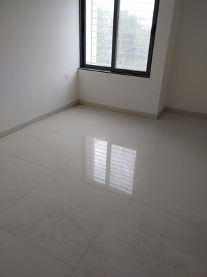 Room in 3 BHK Apartment at Rohan Madhuban, Bavdhan – for Rent