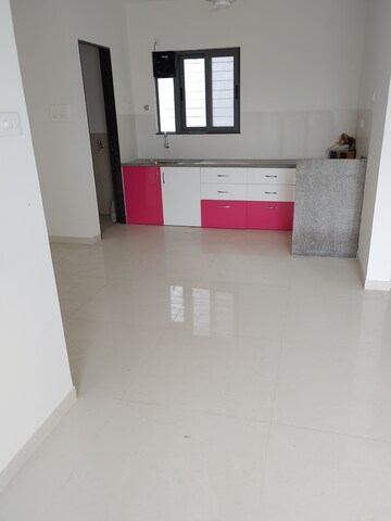 Room in 3 BHK Apartment at Rohan Madhuban, Bavdhan – for Rent