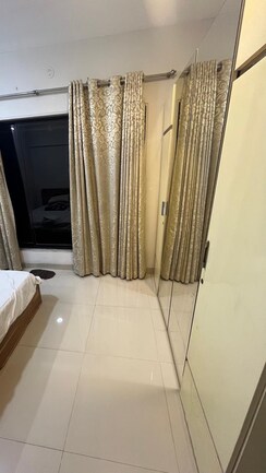 1 BHK + Pooja Room Apartment For Sale in Chandak Stella