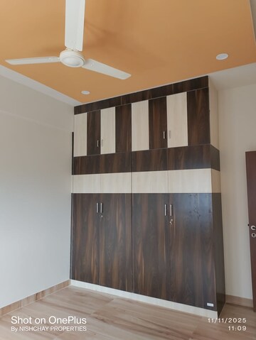 Bedroom in 2.5 BHK Apartment at Kothanur – for Rent