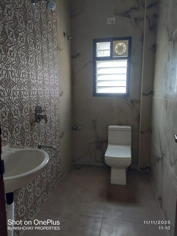 Bathroom in 2.5 BHK Apartment at Kothanur – for Rent
