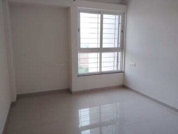 Room in 3 BHK Apartment at Sharada Alliance Akashparv, Bavdhan – for Rent