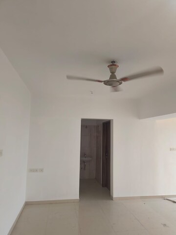 Room in 1 BHK Apartment at Lotus The Address, Moshi – for Rent