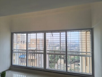 Room in 1 BHK Apartment at Lotus The Address, Moshi – for Rent