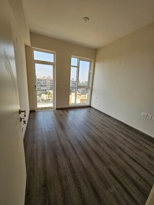 Living Room in 2.5 BHK Apartment at Ireo The Corridors, Sector 67a – for Sale