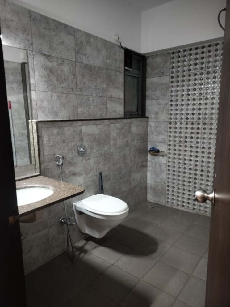 Bathroom, amanora-future-towers 2 Bedroom 1250 Sq.Ft. Apartment In Hadapsar Pune 9439877