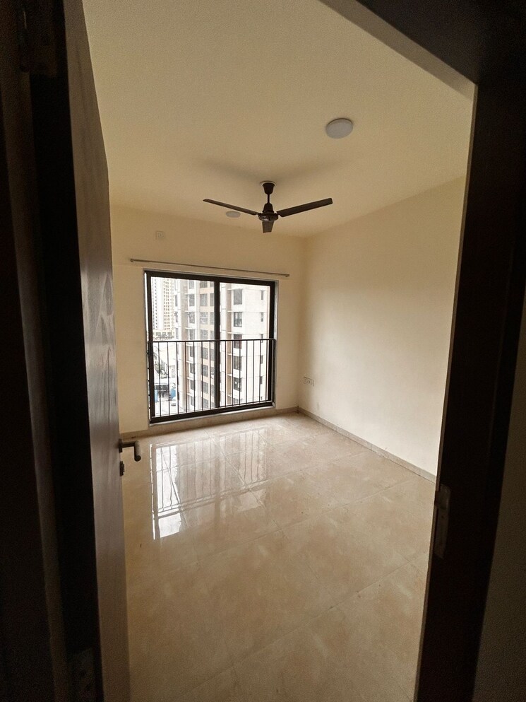 Room, sunteck-maxxworld 1 Bedroom 407 Sq.Ft. Apartment In Tivri Palghar 9439862
