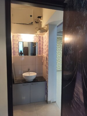 Bathroom in 2 BHK Apartment at Amanora Future Towers, Hadapsar – for Sale