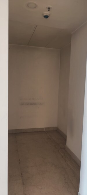 Room in 3 BHK Apartment at M3M Golf Estate, Sector 65 – for Sale