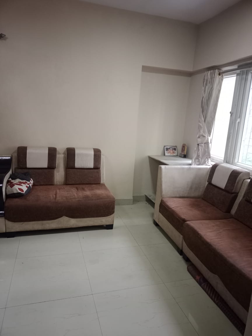 3 BHK 1300 Sq.Ft. Apartment in Royal Palms