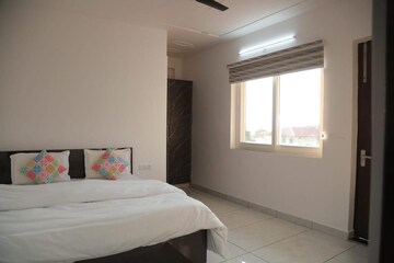 Bedroom in 2 BHK Builder Floor at Misty Hillocks, Salan Gaon – for Rent