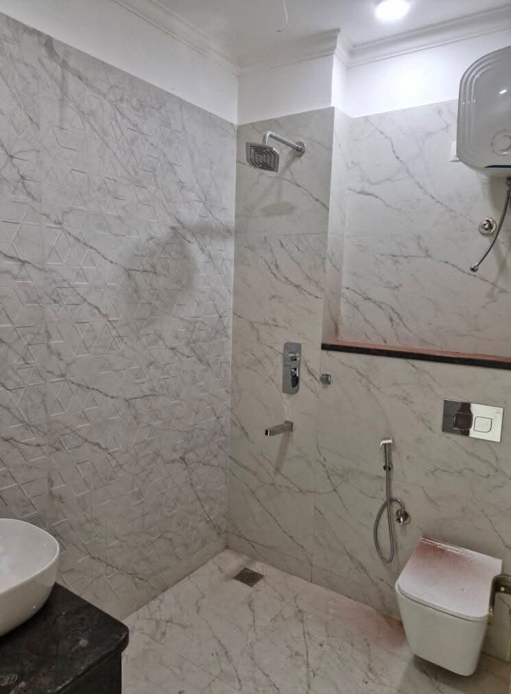 Bathroom, chattarpur 4 Bedroom 1800 Sq.Ft. Builder Floor In Chattarpur Delhi 9440326